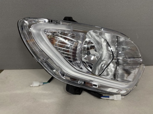 czad072 czter lampa przod prawa.jpg